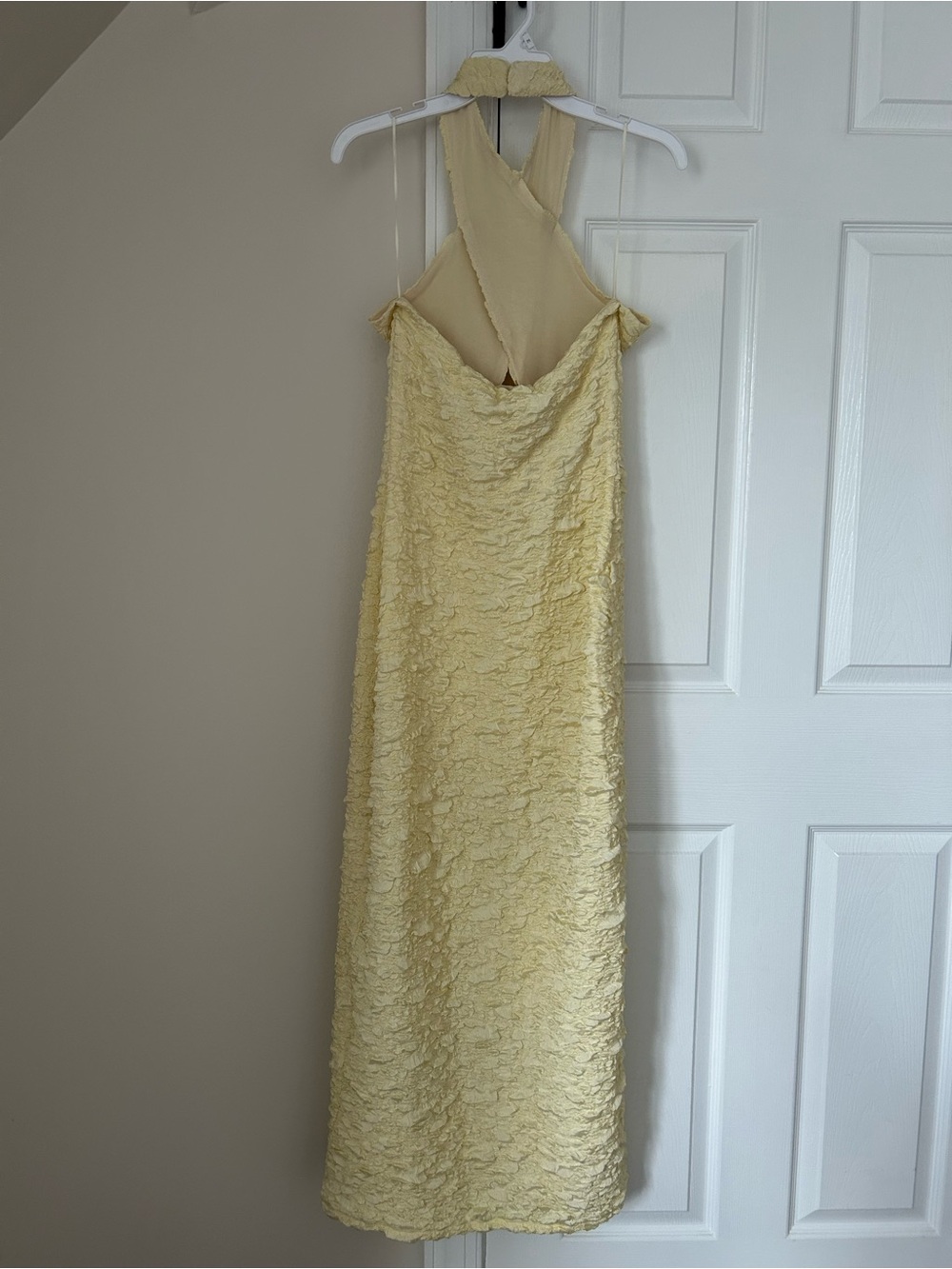 NWOT Endless Rose Anthropologie Butter Yellow Halter Maxi Dress S $112 - Picture 3 of 4